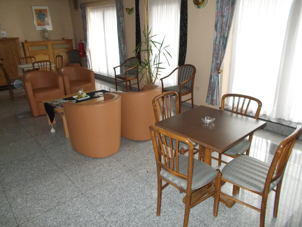 Hotel De Venne Генк Экстерьер фото