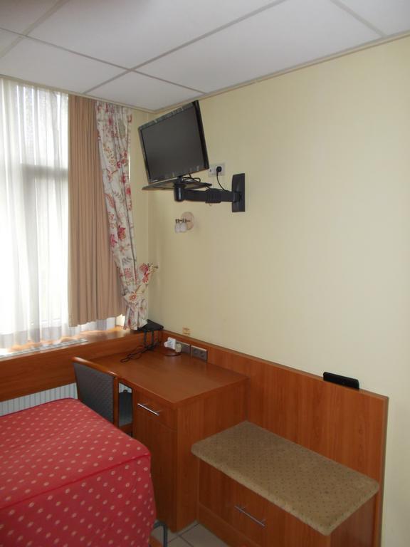 Hotel De Venne Генк Экстерьер фото